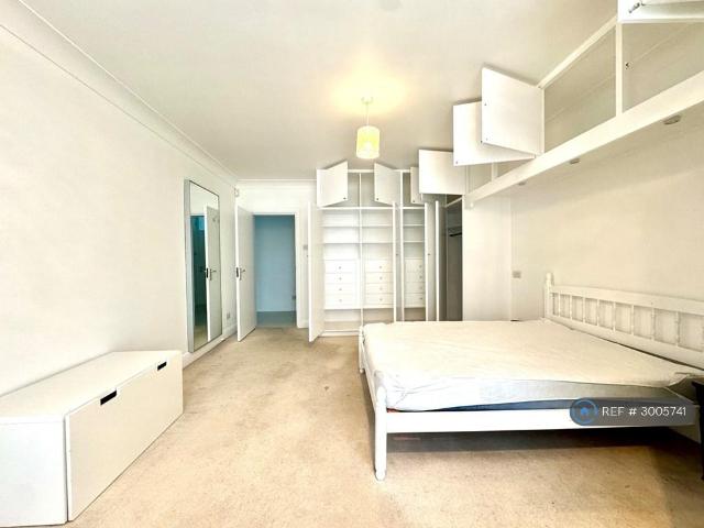 York Court, London, N13 1 bed in a flat share to rent £995 pcm £230 pw