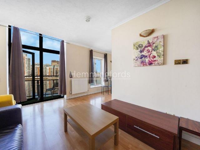 York House, Britannia Village E16, 3 bed flat to rent, £2,750 pcm | PrimeLocation