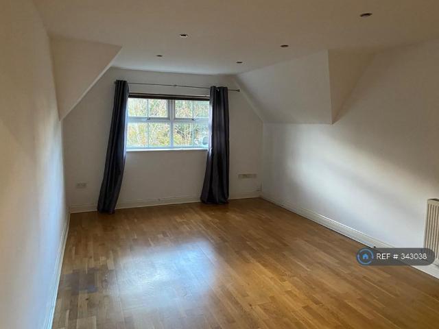 York House, Fareham, PO14 2 bed penthouse to rent £1,150 pcm £265 pw