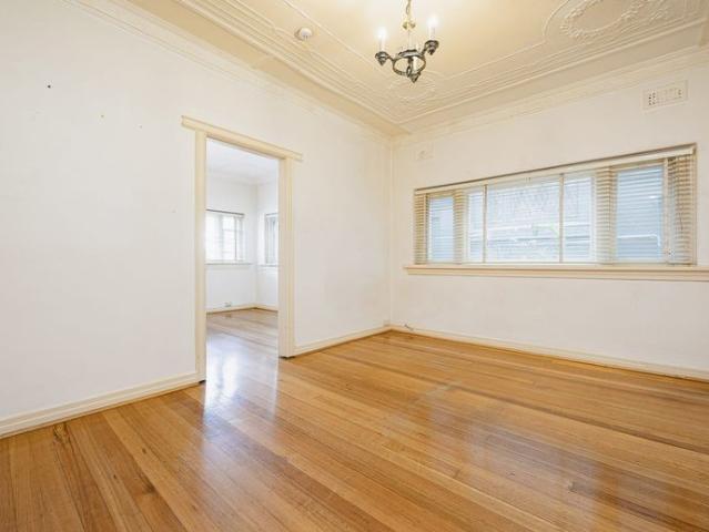 York House: this landmark Art Deco development overlooking the Yarra is brilliantly located