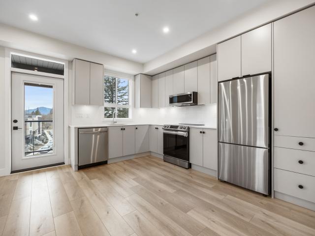 York Residences YORK 2 610B YK610B Apartment for Rent