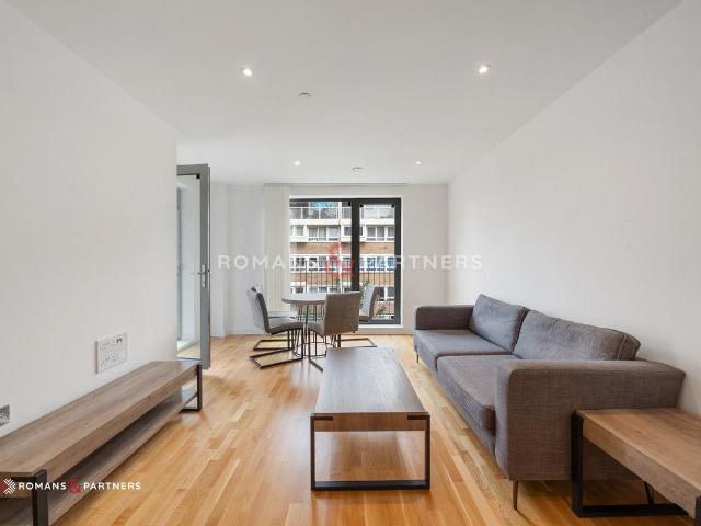 York Road, Battesea SW11, 2 bed flat to rent, £2,900 pcm | PrimeLocation