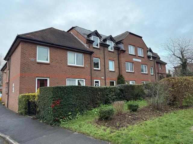 York Road, Guildford GU1, 1 bed flat to rent, £1,250 pcm | PrimeLocation