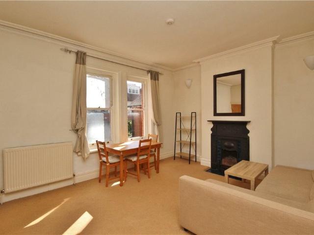 York Road, Guildford, Surrey, GU1 4DE