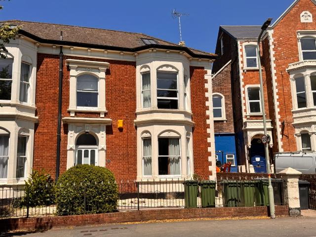 York Road, Exeter, Devon EX4, 2 bed flat to rent, £1,250 pcm | PrimeLocation