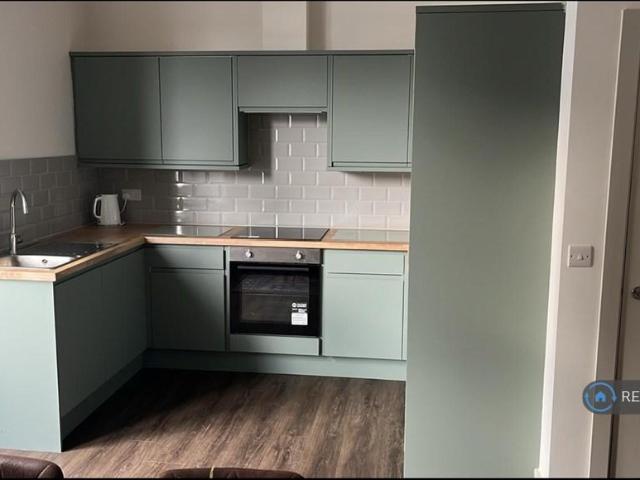 York Road, Hove, BN3 1 bed in a house share to rent £850 pcm £196 pw