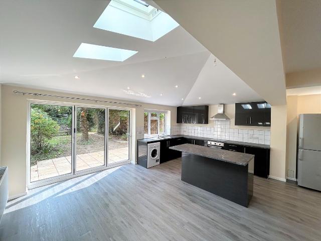 York Road, Oxford OX3, 4 bed detached house to rent, £2,750 pcm | PrimeLocation