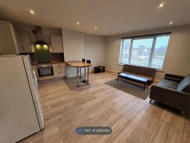 York Road, Leeds LS9, 1 bed flat to rent, £825 pcm | PrimeLocation