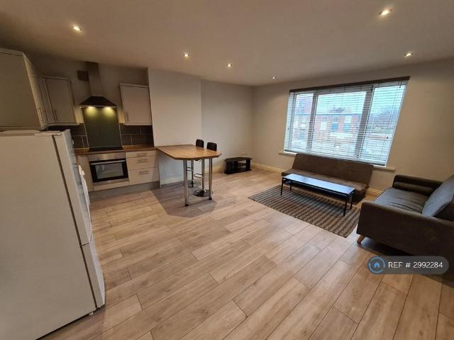 York Road, Leeds, LS9 1 bed flat to rent £825 pcm £190 pw