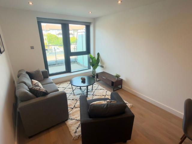 York Road, Leeds LS9, 2 bed flat to rent, £1,300 pcm | PrimeLocation
