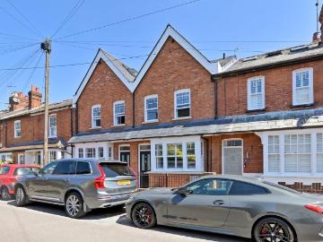 York Road, Marlow, Buckinghamshire, SL7 3 bed terraced house to rent £2,950 pcm £681 pw
