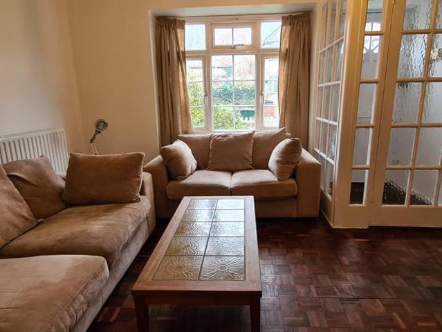 YORK ROAD, New Barnet, EN5 4 bed townhouse to rent £2,700 pcm £623 pw