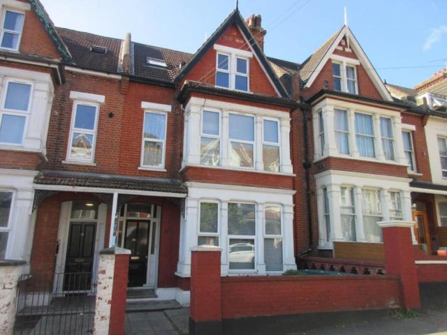 York Road, Southend On Sea 1 bed flat to rent £825 pcm £190 pw