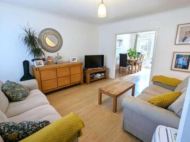 York Road, Woking, Surrey, GU22