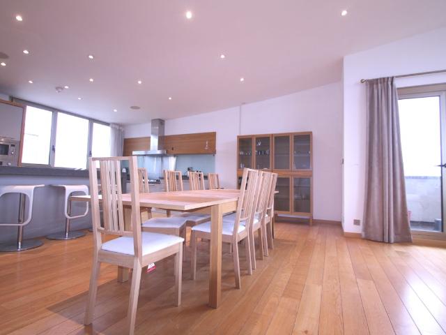 York Street, Glasgow G2, 3 bed penthouse to rent, £1,600 pcm | PrimeLocation