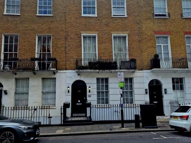 York Street, London Studio to rent £1,950 pcm £450 pw