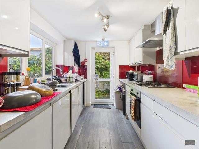 York Terrace, Exeter EX4, 5 bed property to rent, £4,117 pcm | PrimeLocation