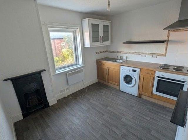 York Terrace, Southport PR9, 1 bed flat to rent, £525 pcm | PrimeLocation