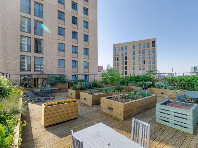 York Way, King's Cross, London N1C, 1 bed flat to rent, £3,500 pcm | PrimeLocation