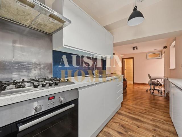 York Way, London, N7 2 bed flat to rent £2,200 pcm £508 pw