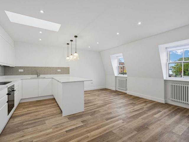 York Way, London N7, 2 bed flat to rent, £3,000 pcm | PrimeLocation