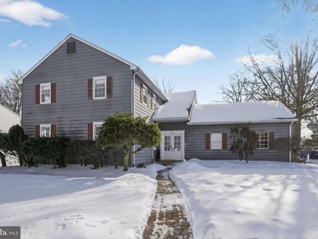 Yorktown Dr, Mount Laurel, Home For Sale