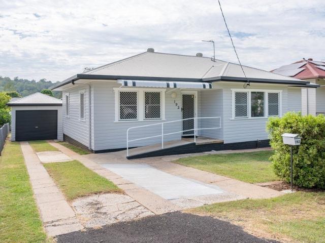 You'll Want First DIBBS 3 Bedroom Family Home