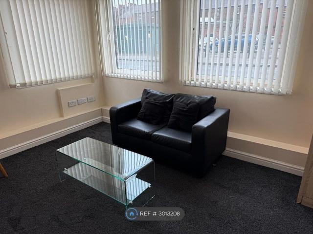 Young Street, Doncaster DN1, Studio to rent, £550 pcm | PrimeLocation