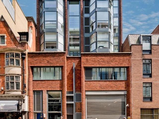 Young Street, London W8 2 bed flat to rent £6,392 pcm £1,475 pw