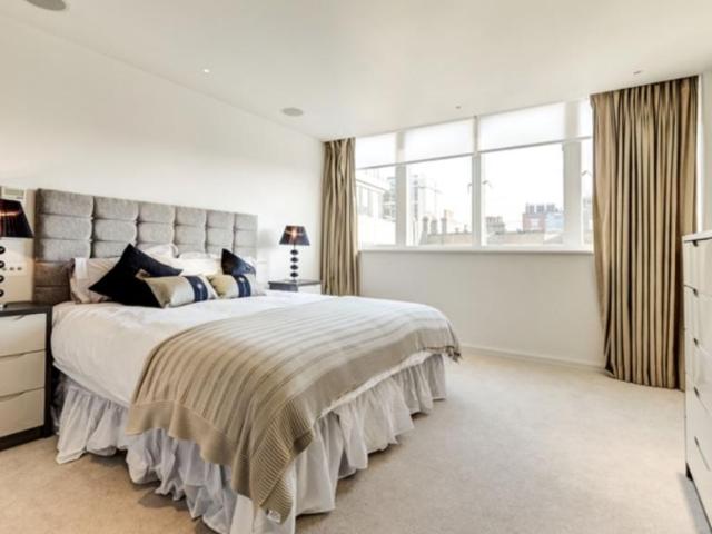 Young Street, London 1 bed apartment to rent £3,792 pcm £875 pw