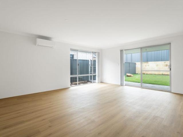 Your Modern Family Oasis Awaits!