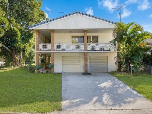 YOUR MOFFAT BEACH LIFESTYLE STARTS HERE