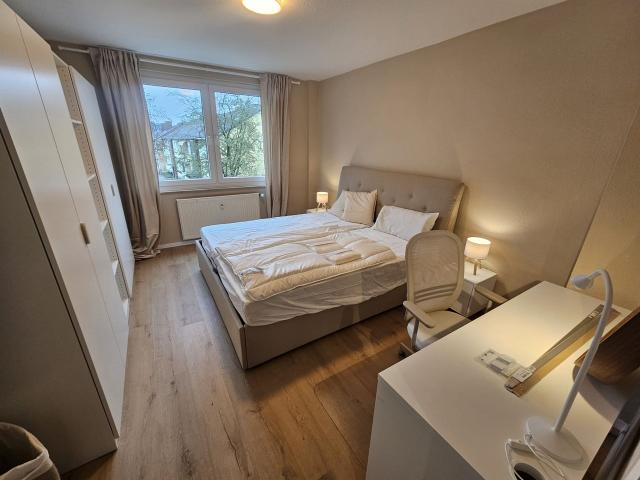 Your new temporary home – two rooms, fully furnished & centrally located, Essen Amsterdam Apartments for Rent