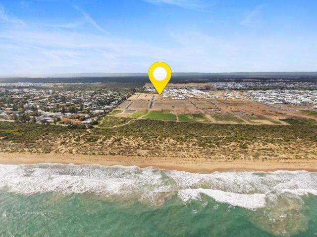 YOUR NEW BEACHSIDE LIFESTYLE BECKONS