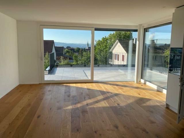 Your new home: 2.5 room attic apartment with huge terrace