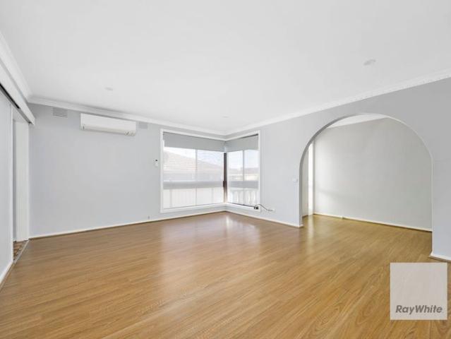 Your Next Home Awaits in Convenient Deer Park