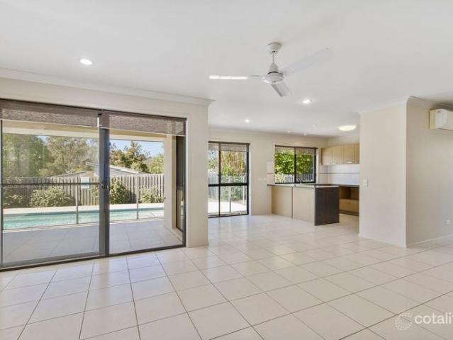 Your next home in Oxenford Awaits!