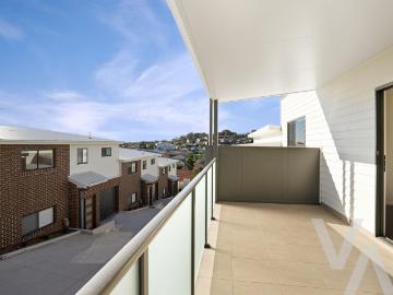 Adamstown, Kooragang, Port Stephens - Balcony