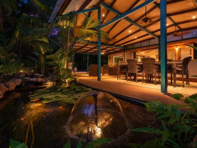 Your Own Tropical Sanctuary. Massive 1650m2 Block!