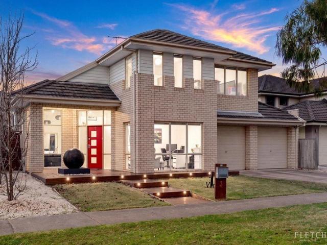 Your Own Backyard Resort in Sanctuary Lakes