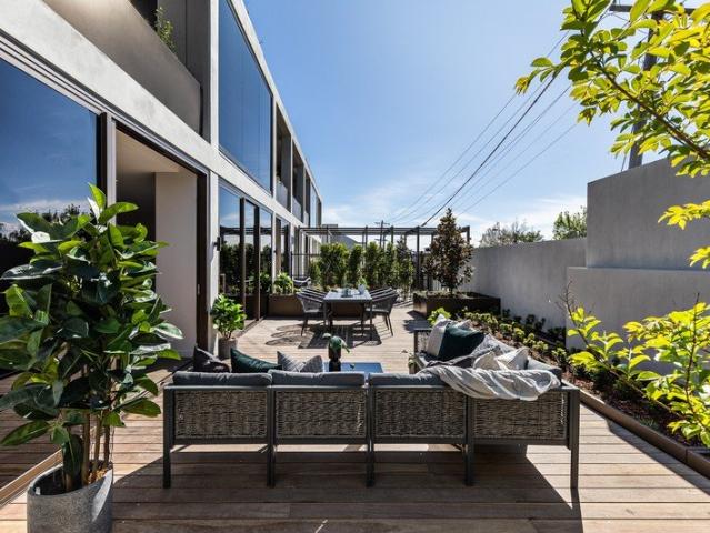 Your own landscaped sanctuary on the edge of the CBD