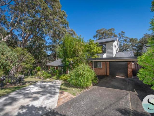 Your own little slice of the country, with the best of the Central Coast right on your doorstep