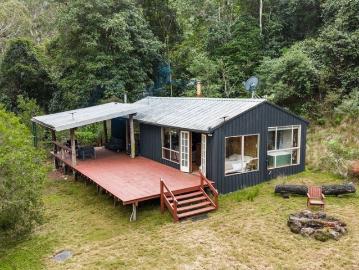 Your Own Piece of Paradise in the Condamine Gorge