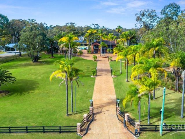 Your Own Private Resort in the Heart of Castlereagh