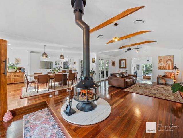 Your Own Private World, with pool, shed, privacy and more!