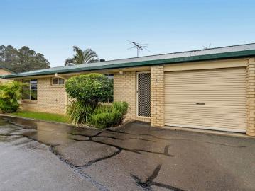 Your Opportunity to Step Into the Property Market Welcome to 7/86 Woodford St, One Mile