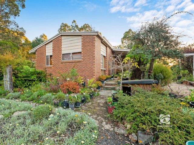 YOUR BUSH RETREAT CLOSE TO LAKES ENTRANCE