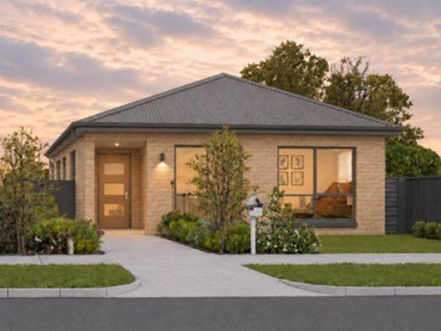 Your Blank Canvas in the Heart of Kempton