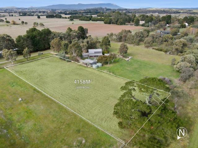 Your Country Lifestyle Awaits! One acre vacant land