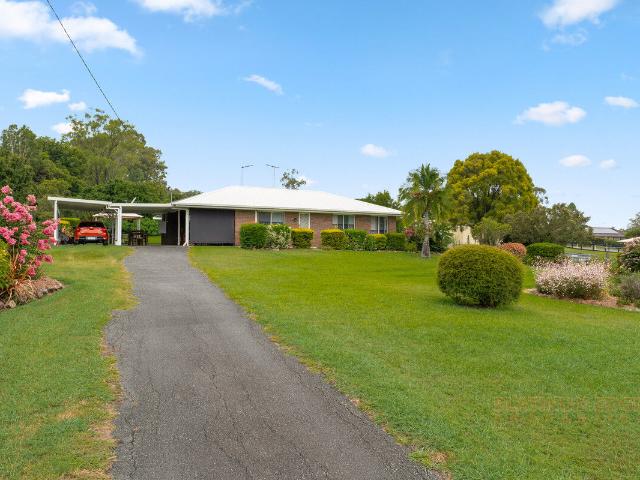Your Dream Acreage Retreat – Space, Serenity & Endless Potential! Available to Inspect
